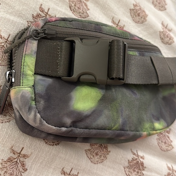 north face backpack black friday 2017 The [NF0A52S7] Dyno Backpack. Live Chat For Bulk Discounts valentine's gift for biker Trans by Jansport Blue Color:Daisy Print/Sevres Blue organisation panel